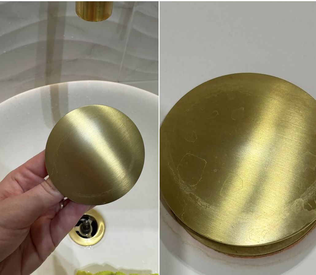 Buonasera, come posso rimuovere queste macchine nella mia rubinetteria oro spazzolato? Grazie a chi mi aiuterà B 15